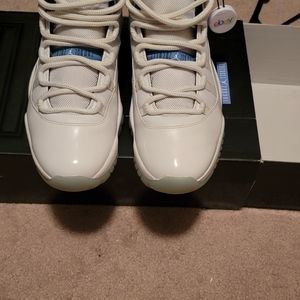 Jordan 11 Legend Blues (Ebay Authenticated)